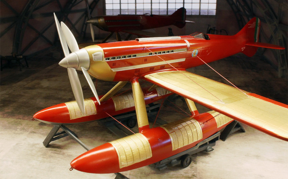 Macchi MC 72 (4)